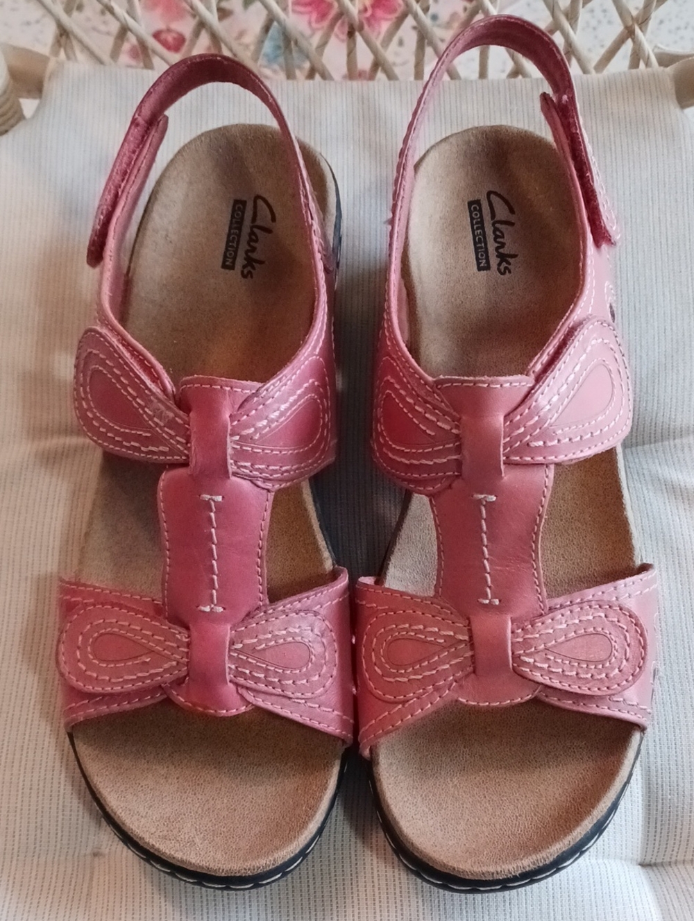 Clarks~ Coral Pink Sandals